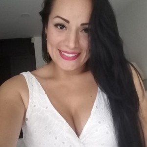 Antonella_Fr naked before webcam in live porn chat