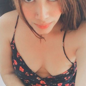 Caroline_vega naked before webcam in live porn chat