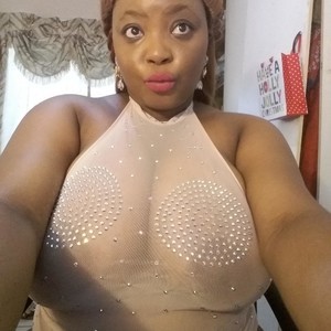 CurvyJugs naked before webcam in live porn chat