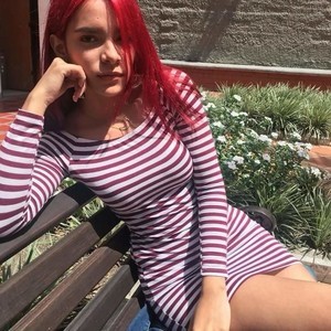 Dalisha_stone naked before webcam in live porn chat