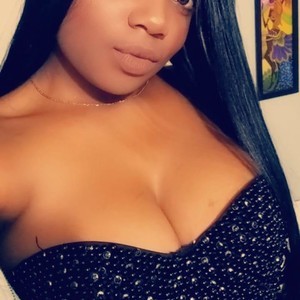DayanaMorris naked before webcam in live porn chat