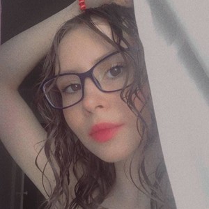 GLORYFORM naked before webcam in live porn chat