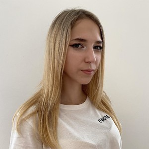 HeidaJasso naked before webcam in live porn chat