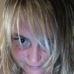 Kisa801 naked before webcam in live porn chat