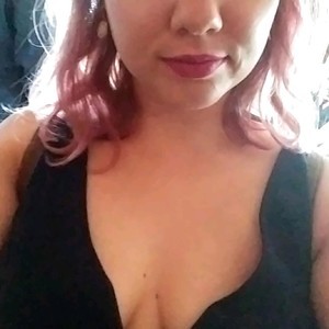 KrissyBae naked before webcam in live porn chat