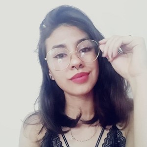 LyluDallas naked before webcam in live porn chat