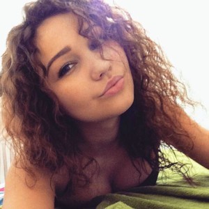 MilaSpank_ naked before webcam in live porn chat