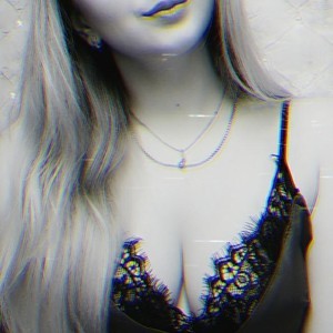 RimaJay naked before webcam in live porn chat