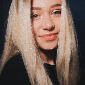 AnnetaKeyla naked before webcam in live porn chat