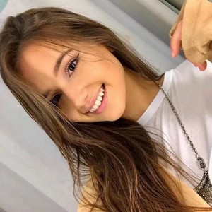Baby_Eye_s naked before webcam in live porn chat