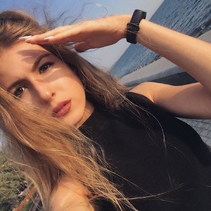 New_Nika naked before webcam in live porn chat