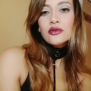 Red_Flower203 naked before webcam in live porn chat