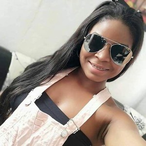 vivianlatina naked before webcam in live porn chat