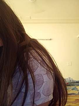 Natasha_Roy17