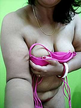 priya_curvy