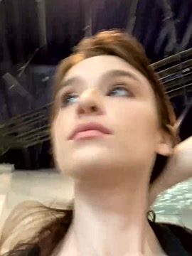 Lucia_Velvet