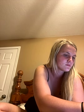 MissBlondie22