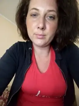 Mae_Dolly
