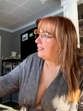 Canadian_BBW