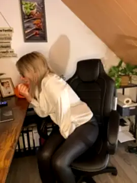 HotTeacherScarlett