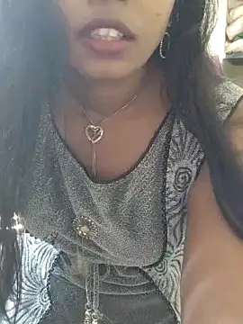 AnjaliTamilPonnu