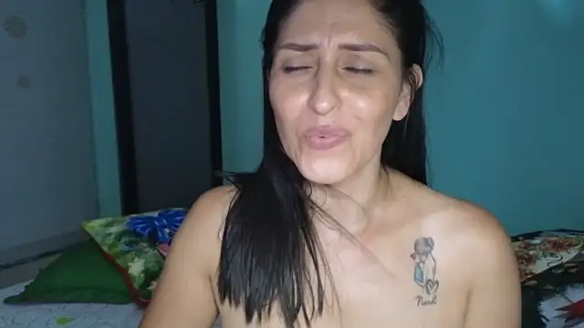 caro_mature_wild_hot