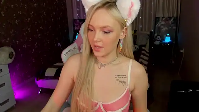 Minnie_Brie