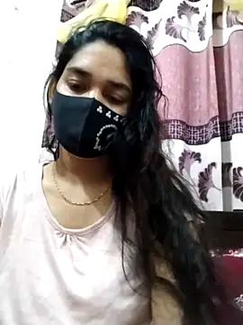 Cutiee_Sarah