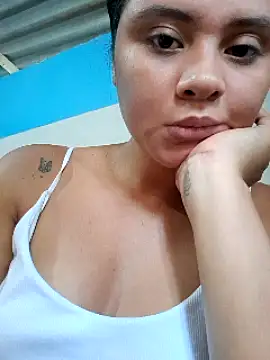 skinny_with_milk_tits_1