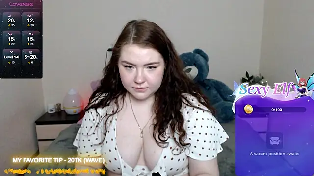 Ellie_Cox
