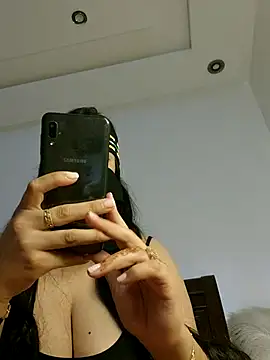jyjyelamira