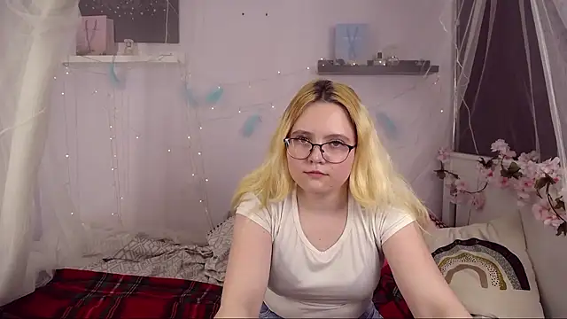 LinaShyFox