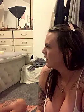 kinkykezxx