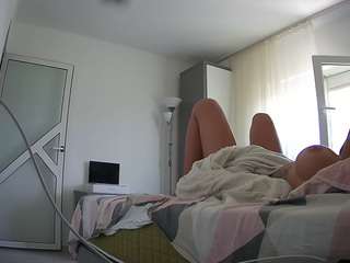 voyeurcam-charmhellen-kitchen