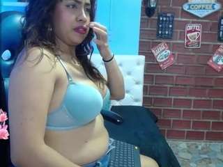 cristal-horny19