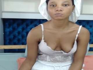 SweetLaura696