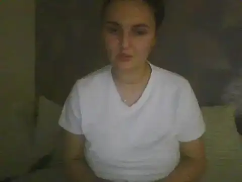 BustyBrunetteTeen