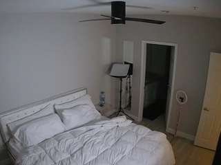 voyeurcam-whitneyoc-01