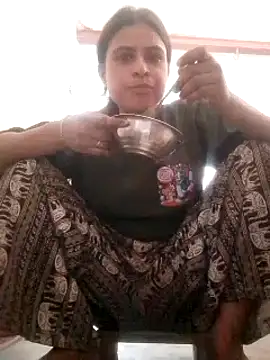 Sexy_Kirti