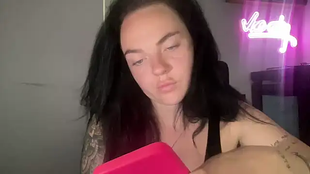NancyWoodUK
