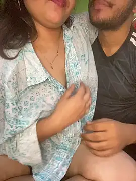 IndianSexyCouple_