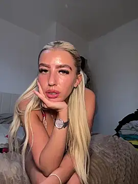 BlondeBetty