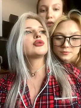 DriveThruDolls