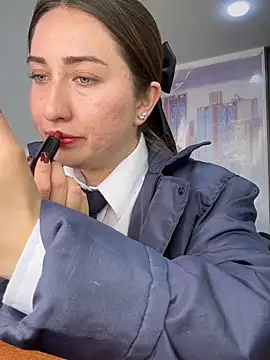 _Susy-Office1