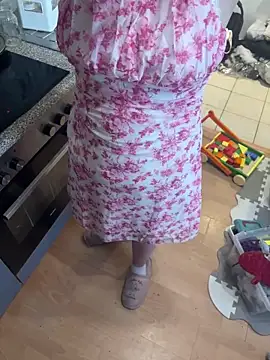 Teeny-Slut18