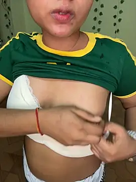 Desi_coupleShow