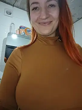 LeonaFox