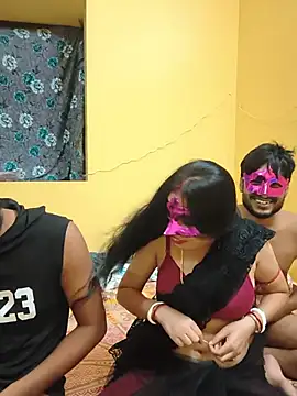 Threesome_queen