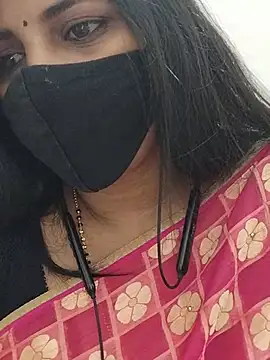 Tamil-HoneyQueen